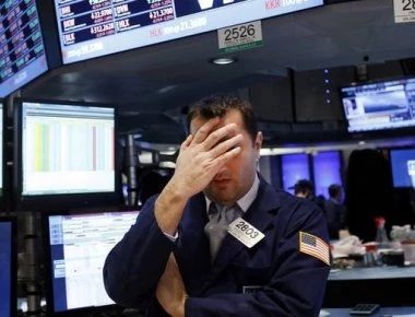 Μίνι-κραχ στις ΗΠΑ - «Βουτιά» όλων των δεικτών στο Χρηματιστήριο - Έχασε 800 μονάδες ο Dow Jones